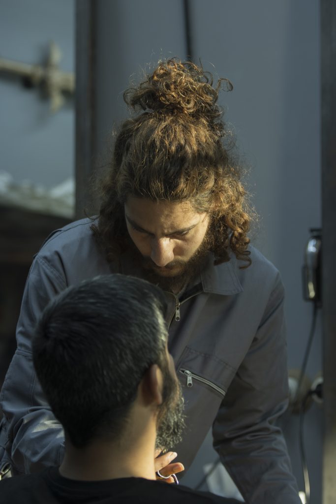 Barbershop_In_Iran_-_Barber_Hairdresser_20.jpg